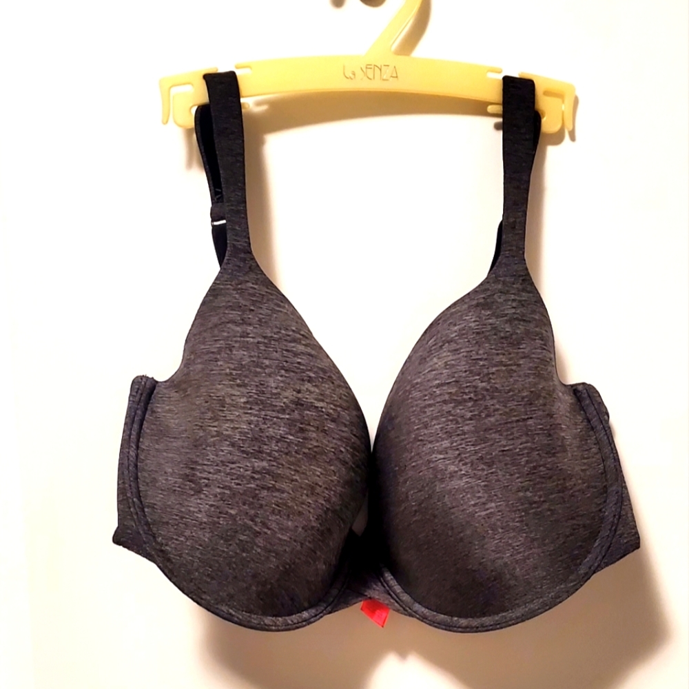 2/$40 36DDD heathered black LA SENZA so free bra